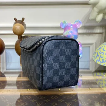 LV N47625 Louis Vuitton  Toiletry Pouch  Damier Graphite Canvas