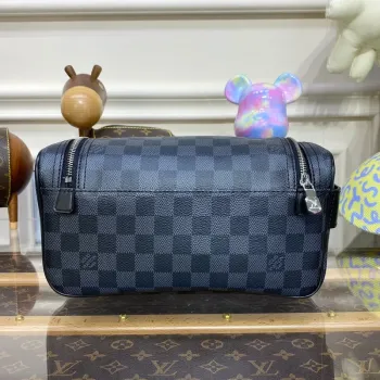 LV N47625 Louis Vuitton  Toiletry Pouch  Damier Graphite Canvas