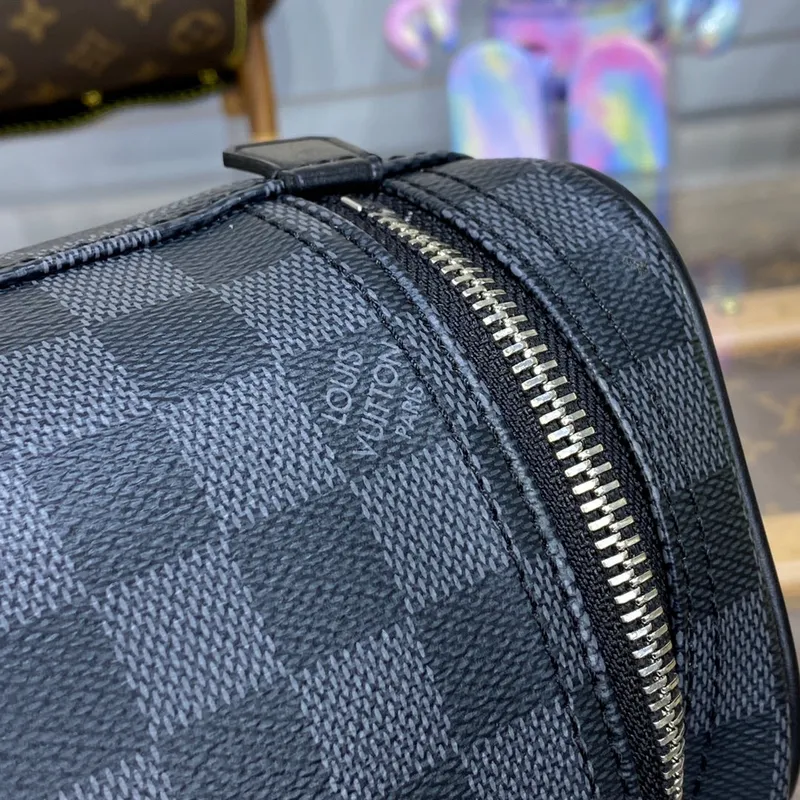 LV N47625 Louis Vuitton  Toiletry Pouch  Damier Graphite Canvas