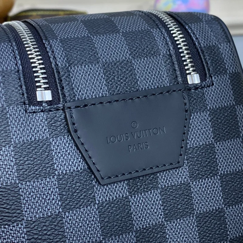 LV N40127 Louis Vuitton  Dopp Kit Toilet Pouch  Damier Graphite Canvas