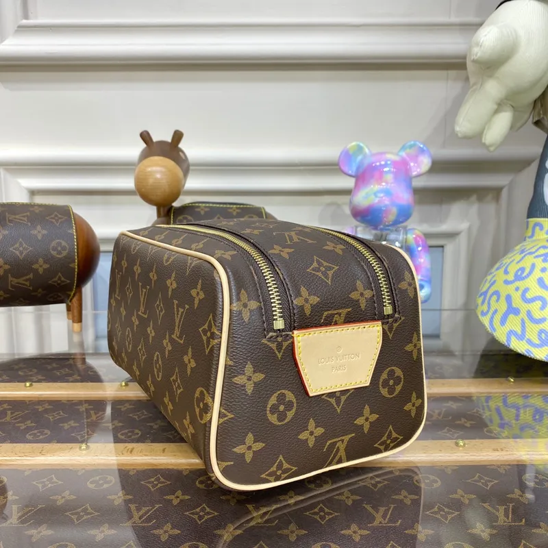 LV M44494 Louis Vuitton Dopp Kit Toilet Pouch Monogram Canvas