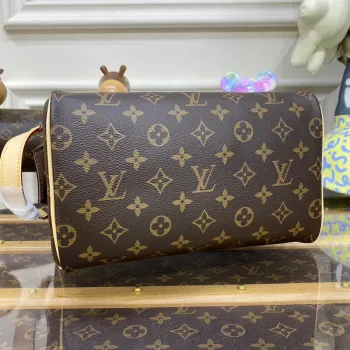 LV M44494 Louis Vuitton Dopp Kit Toilet Pouch Monogram Canvas