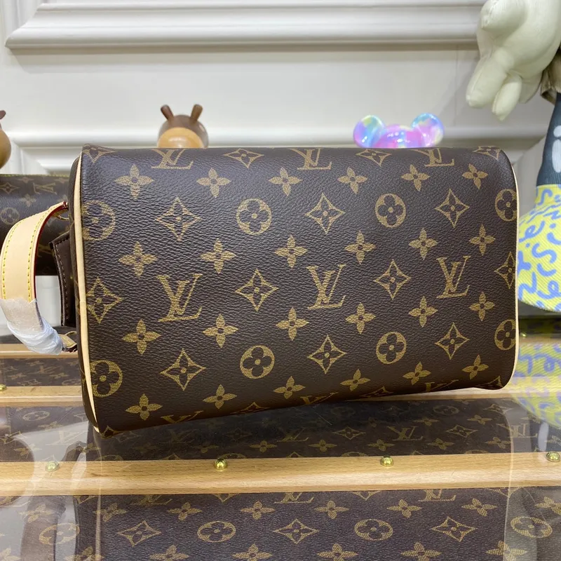 LV M44494 Louis Vuitton Dopp Kit Toilet Pouch Monogram Canvas