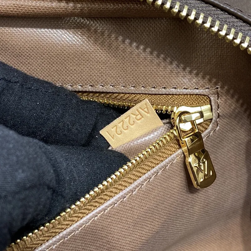 LV M44494 Louis Vuitton Dopp Kit Toilet Pouch Monogram Canvas