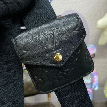 LV M80450 Louis Vuitton  Utility Crossbody Calfskin leather Black