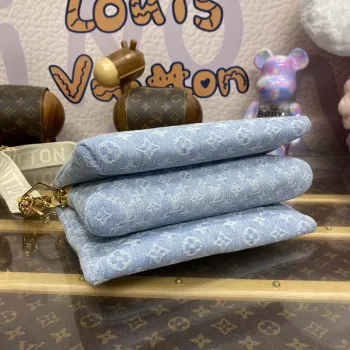 LV M24564 Louis Vuitton Coussin PM Handbag lambskin Light Blue