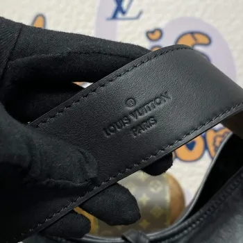 LV M25143 Louis Vuitton CarryAll Dark MM Bag Black