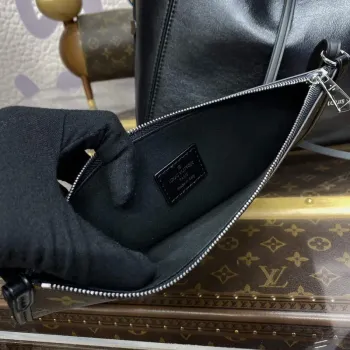LV M25143 Louis Vuitton CarryAll Dark MM Bag Black