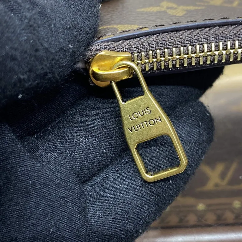 LV M25341 Louis Vuitton Low Key Cabas MM Bag off white