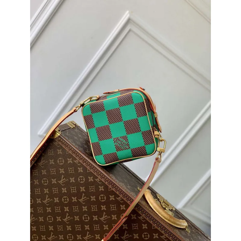 LV N40563 Louis Vuitton Chess Messenger Bag Green