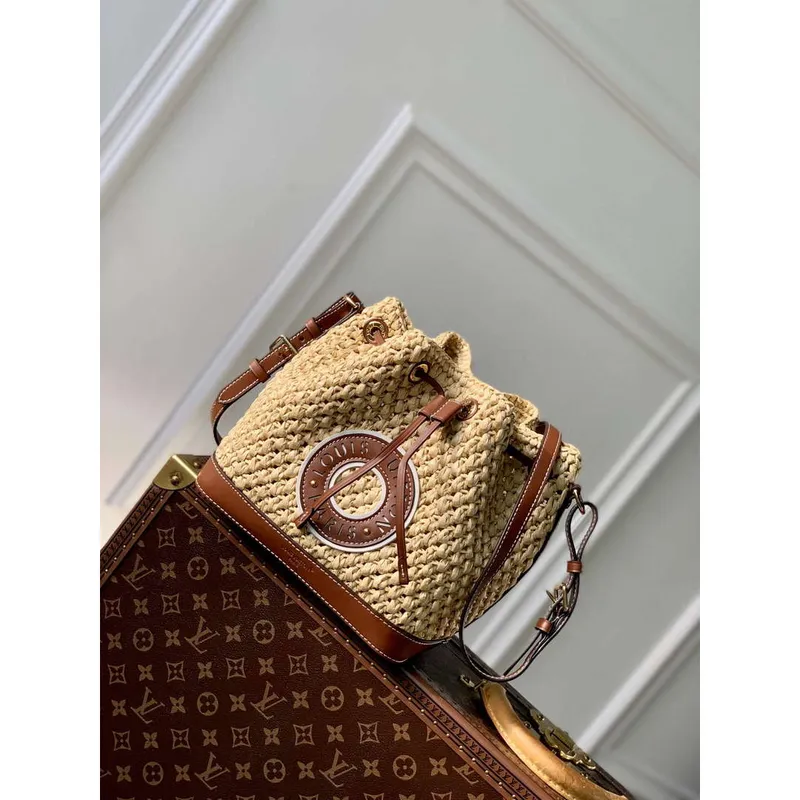 LV M24722 Louis Vuitton Noé BB Bucket Bag Natural / Tan