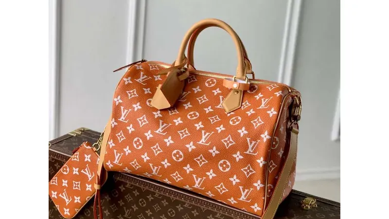 Louis Vuitton Speedy P9 Bandoulière 40 — Monogram Leather in Vibrant Orange