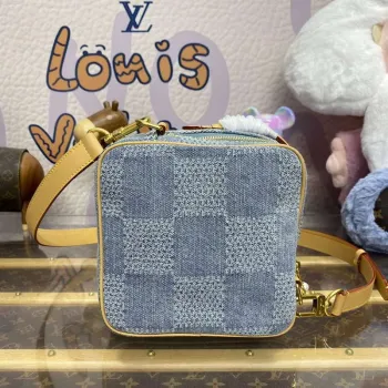 LV N40706 Louis Vuitton Chess Messenger Bag Blue