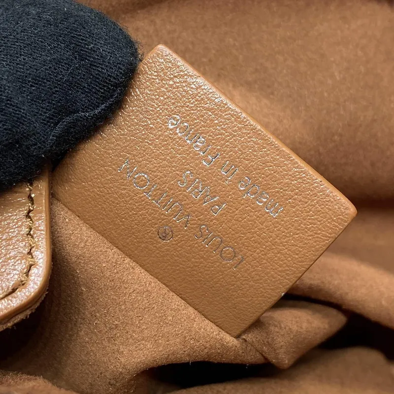 LV M25445 Louis Vuitton Slim Trunk Bag Brown