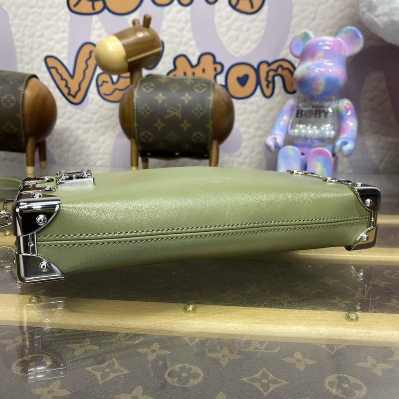 LV M25445 Louis Vuitton Slim Trunk Bag Green
