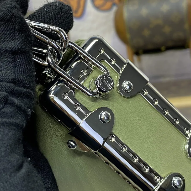 LV M25445 Louis Vuitton Slim Trunk Bag Green