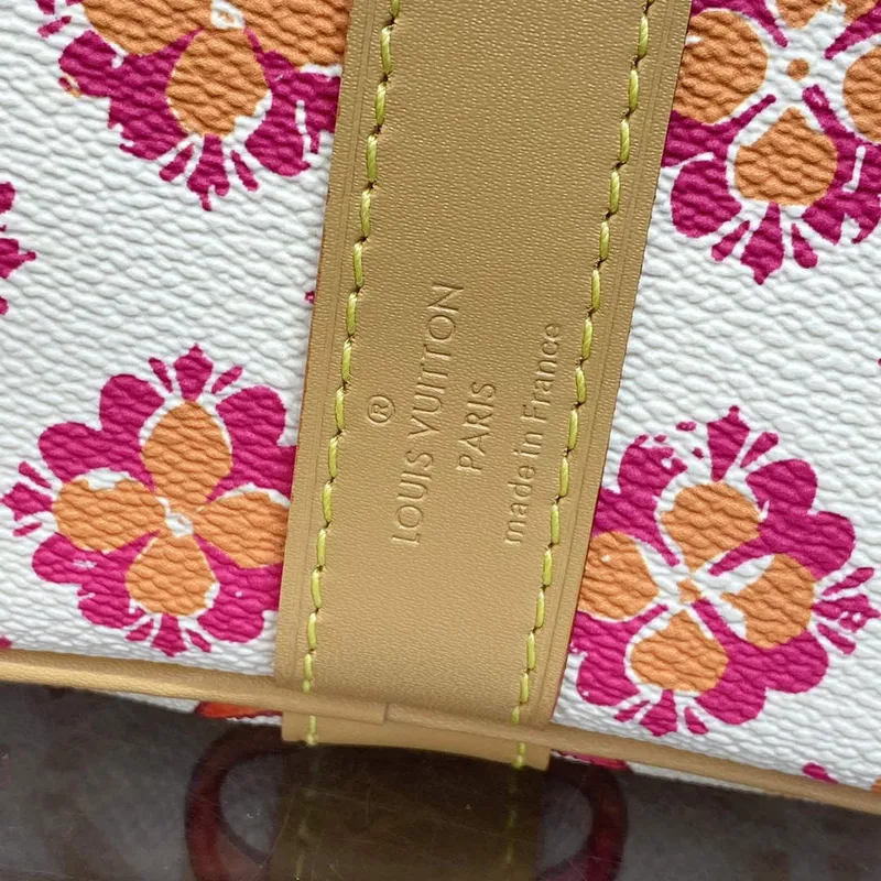 LV M11251 Louis Vuitton Keepall Bandoulière 45 Bag Coral