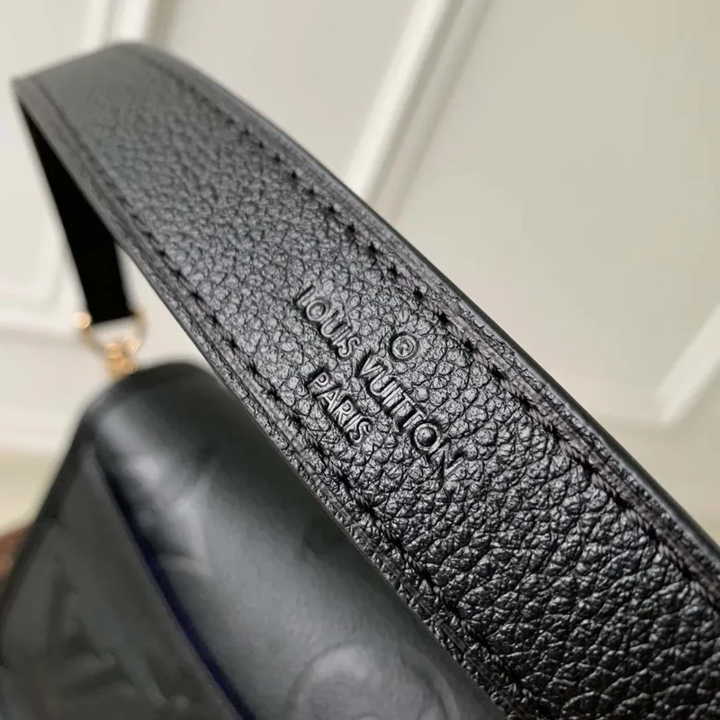 LV M46386 Louis Vuitton Diane Monogram Empreinte Leather Black