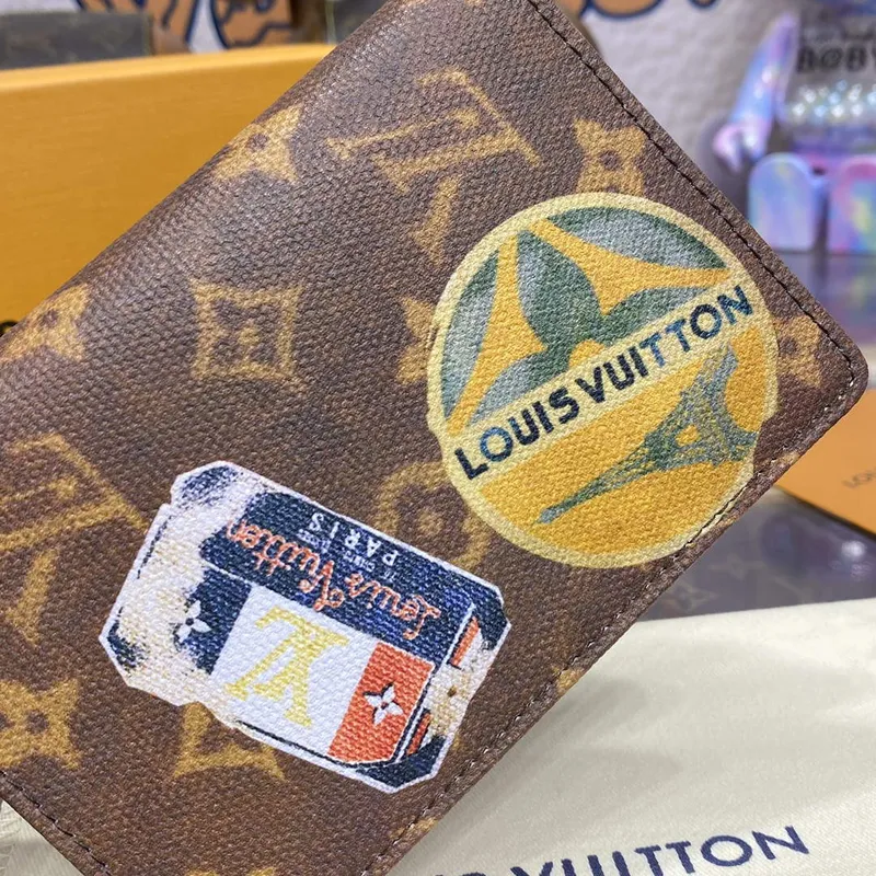 LV M83519 Louis Vuitton Passport Cover Monogram Canvas