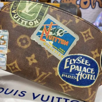 LV M83597 Louis Vuitton Cosmetic Pouch Bag Monogram Canvas