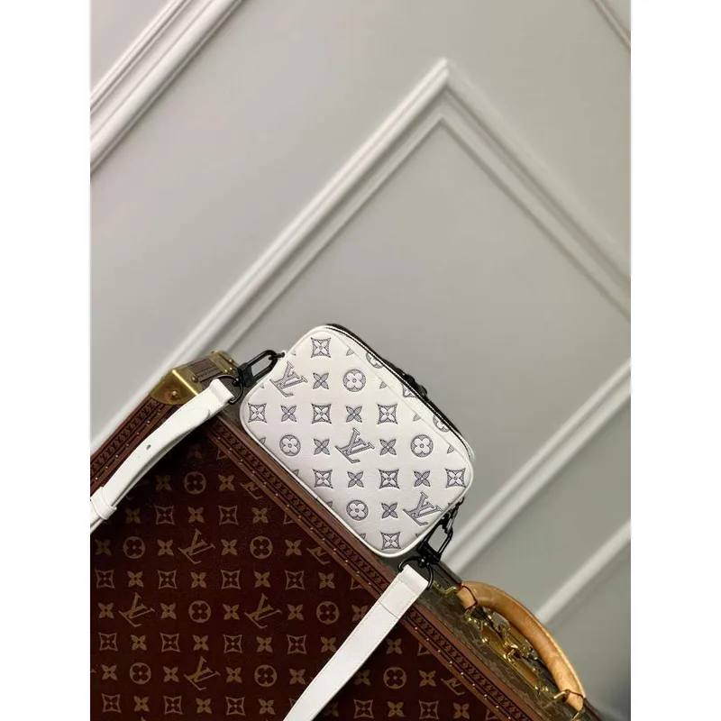 LV M83383 Louis Vuitton Alpha Wearable Wallet White/Navy