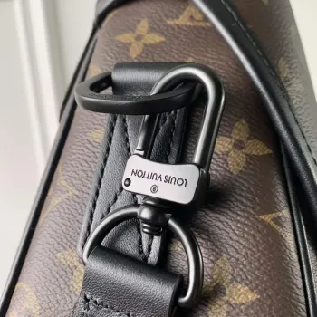 LV M46972 Louis Vuitton LV Trail Messenger Bag