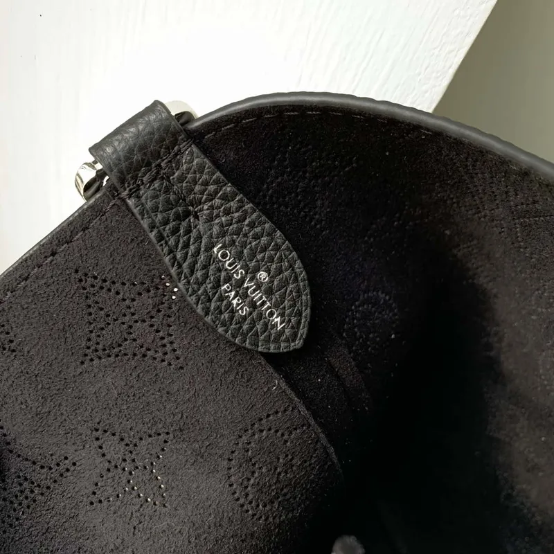 LV M21848 Louis Vuitton Blossom PM Mahina Tote Bag Black