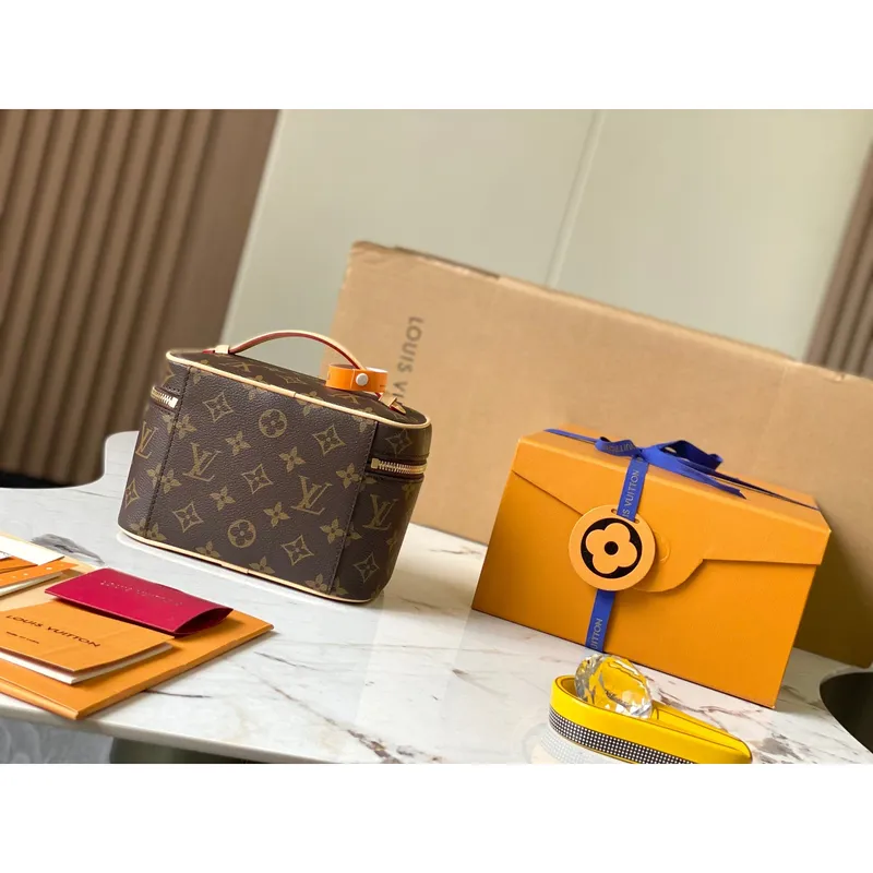 Louis Vuitton LV M44495 Nice Mini Vanity Case Monogram canvas Beige