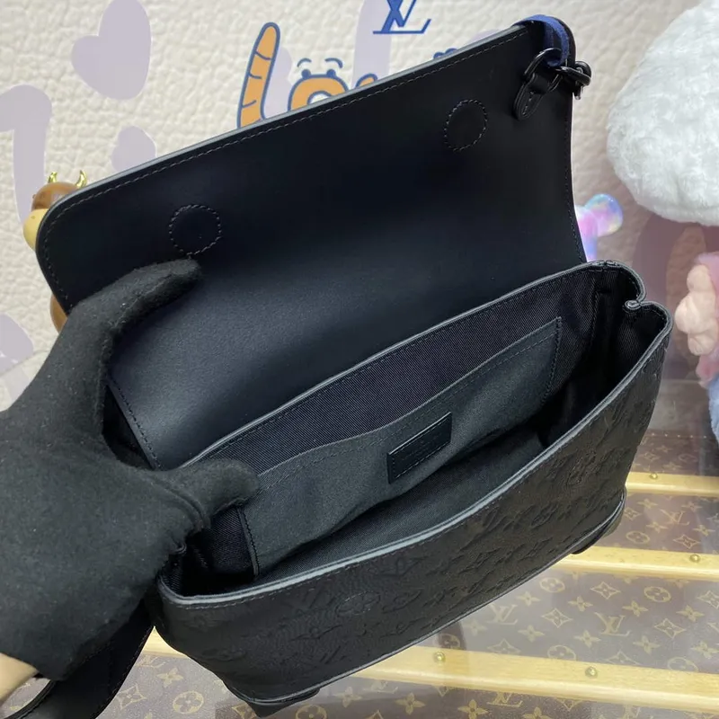 LV M24436 Louis Vuitton Steamer PM Bag Black