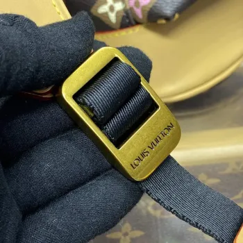 LV M25240 Louis Vuitton Christopher MM Backpack Chocolate