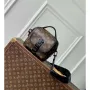 LV M46973 Louis Vuitton Quest Messenger Bag