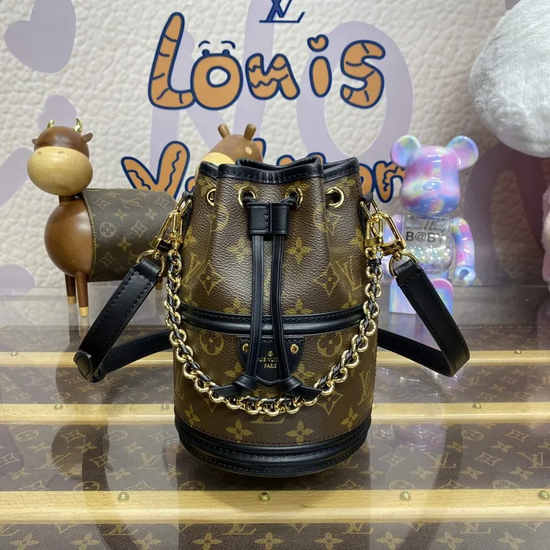 LV M83480 Louis Vuitton Canoé Bucket Bag Monogram