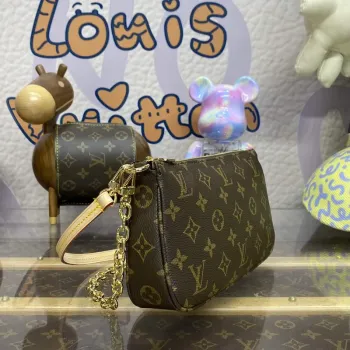 LV M82766 Louis Vuitton Pochette Accessoires Bag