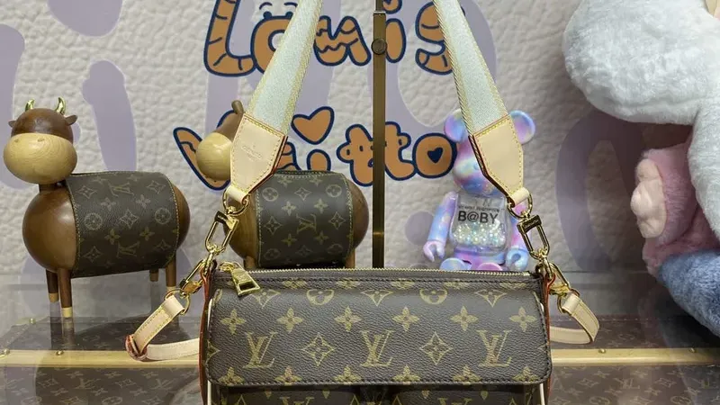 Louis Vuitton Vibe (M46999) — Compact Monogram Handbag for Everyday Luxury