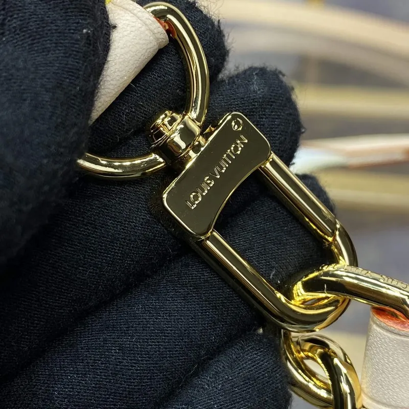 LV M46999 Louis Vuitton Vibe Handbag