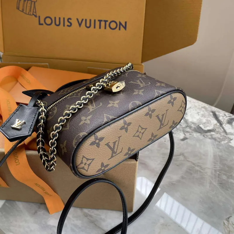 LV M47125 Louis Vuitton Vanity Chain Pouch