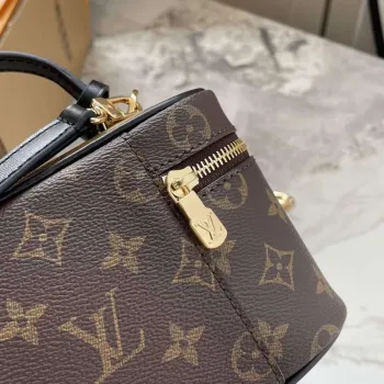 LV M47125 Louis Vuitton Vanity Chain Pouch
