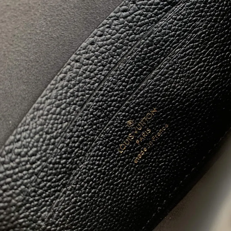 LV M46919 Louis Vuitton Wallet On Chain Lily Bag Black