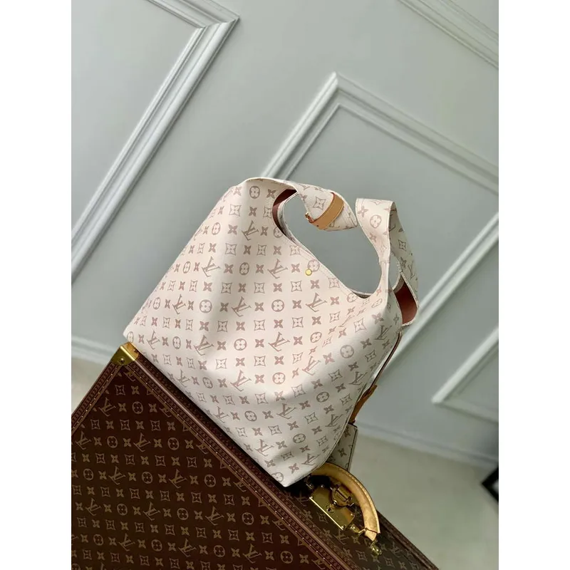 LV M24409 Louis Vuitton Atlantis GM Bag White