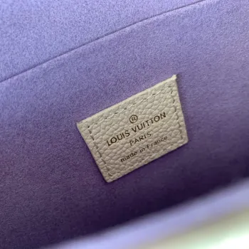 LV M82610 Louis Vuitton Pochette Félicie Bag Taro Purple