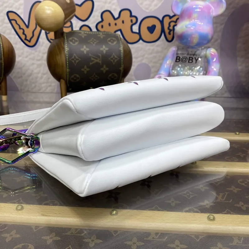 LV M23617 Louis Vuitton Coussin BB Bag White