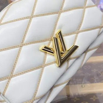 LV M24186 Louis Vuitton GO 14 MM Bag Off white
