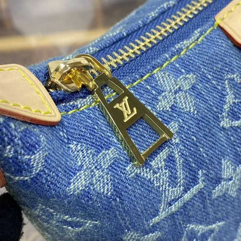 LV M82949 Louis Vuitton Hills Pochette Monogram Denim