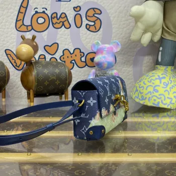 LV  M82900  Louis Vuitton Steamer Wearable Wallet Ink Blue