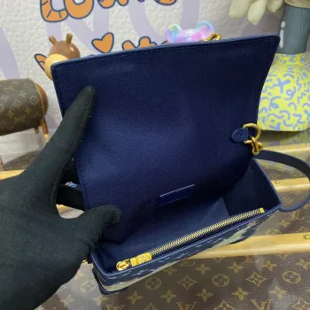 LV  M82900  Louis Vuitton Steamer Wearable Wallet Ink Blue