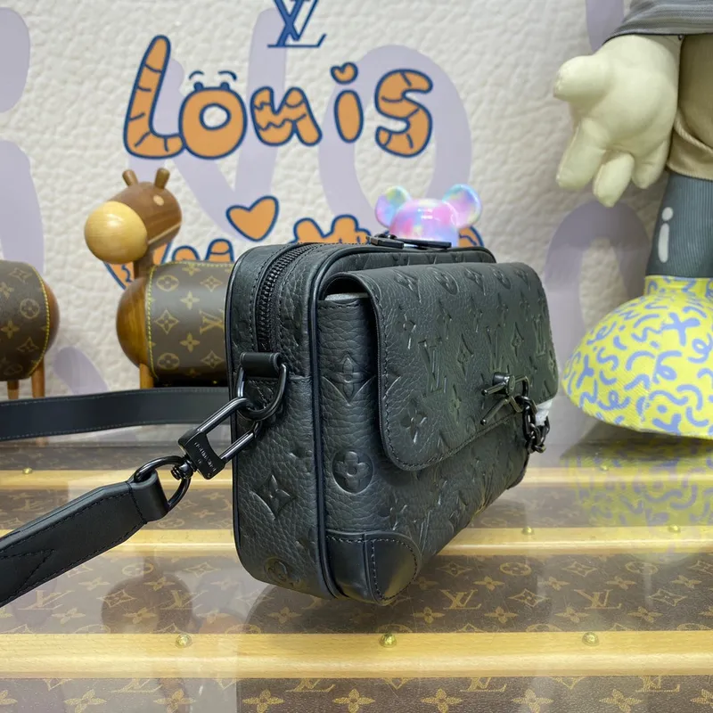 LV M23742 Louis Vuitton Steamer Messenger Bag Taurillon Monogram embossed cowhide leather