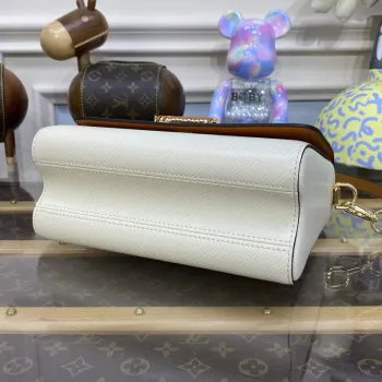 LV M22236 Louis Vuitton Twist MM Handbag Quartz