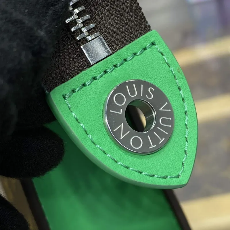 LV M82854 Louis Vuitton Pochette Voyage MM Bag Green