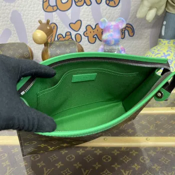 LV M82854 Louis Vuitton Pochette Voyage MM Bag Green