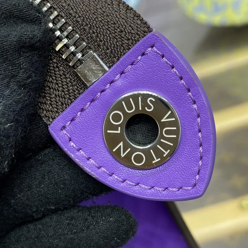 LV M82859 Louis Vuitton Pochette Voyage MM Bag Purple